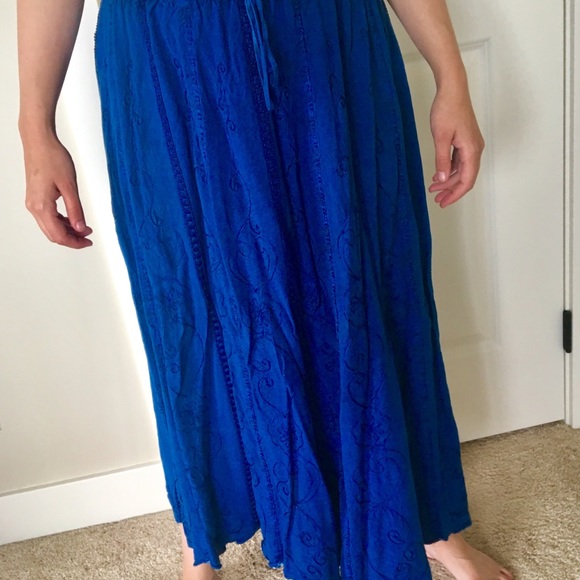 Embroidered blue boho inspired skirt - Picture 2 of 4